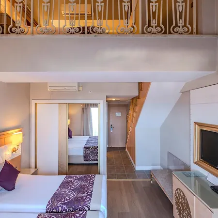 Complex Villa Side Residence Side